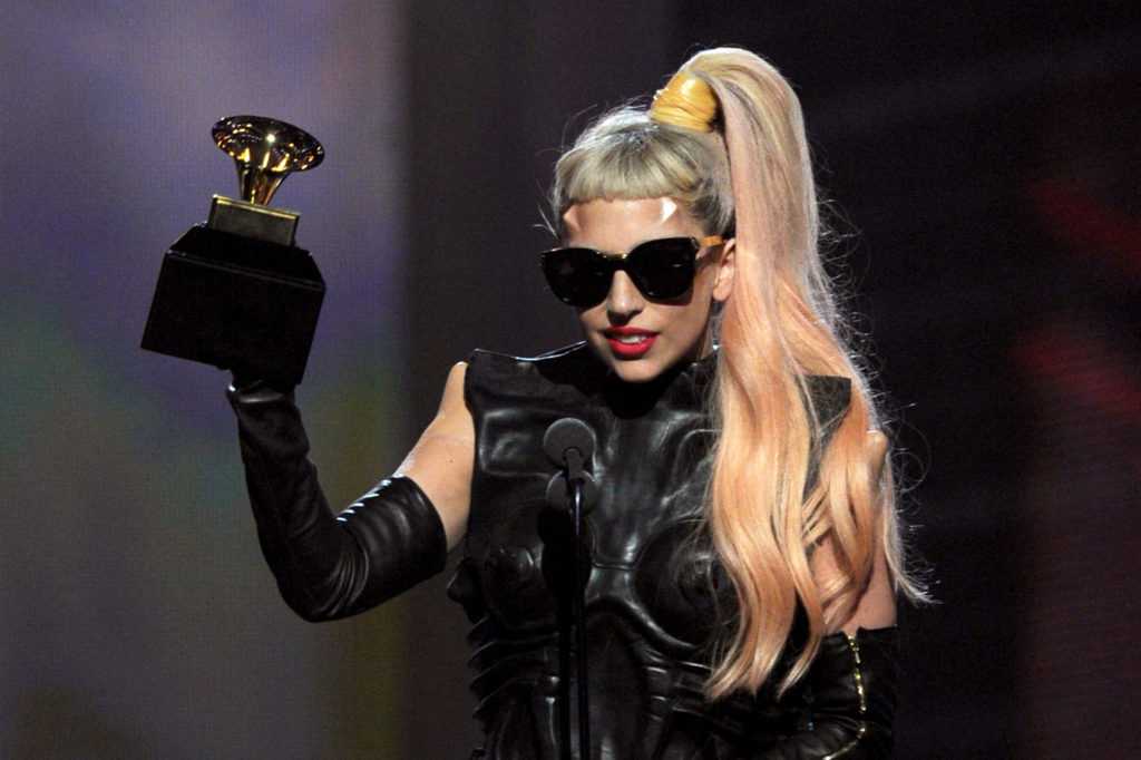 Lady Gaga - Grammy 2011